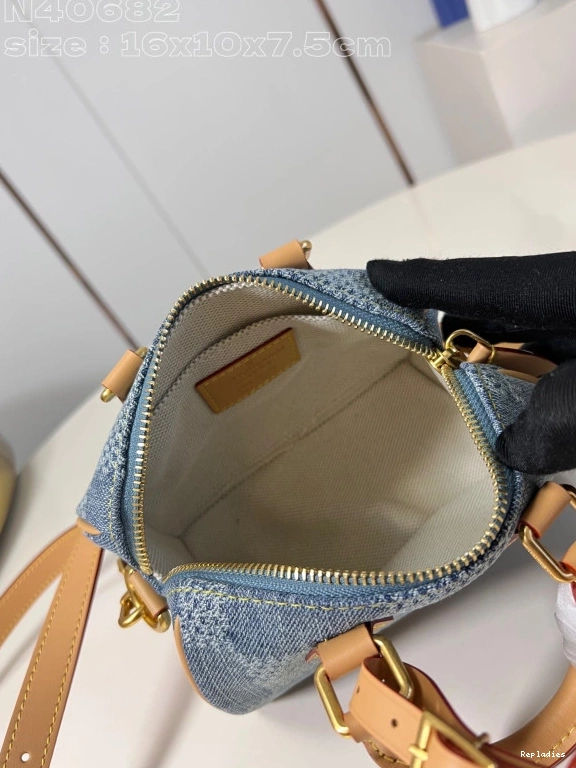 Cheap NANO LOUIS VUITTON SPEEDY-16-10-7.5cm 0806